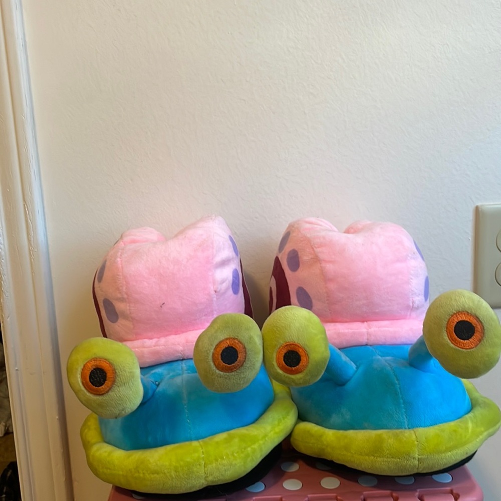 gary the snail slippers